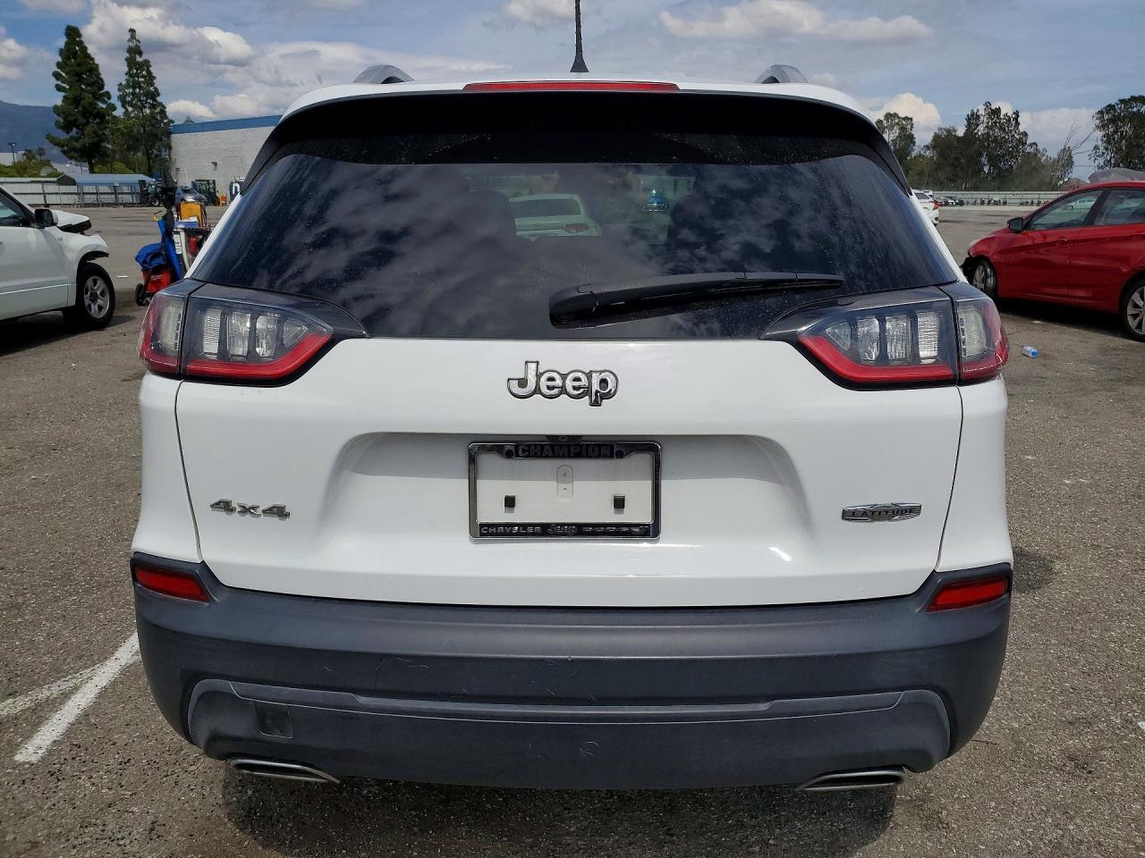 2019 Jeep Cherokee Latitude - zdjęcie 6