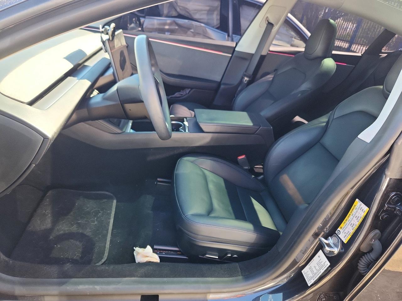 2025 Tesla Model 3 - zdjęcie 7