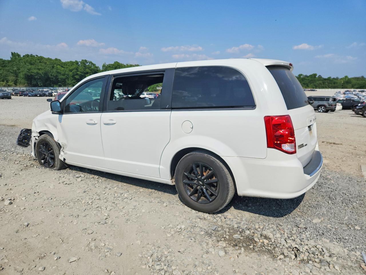 2019 Dodge Grand Caravan Gt - zdjęcie 2