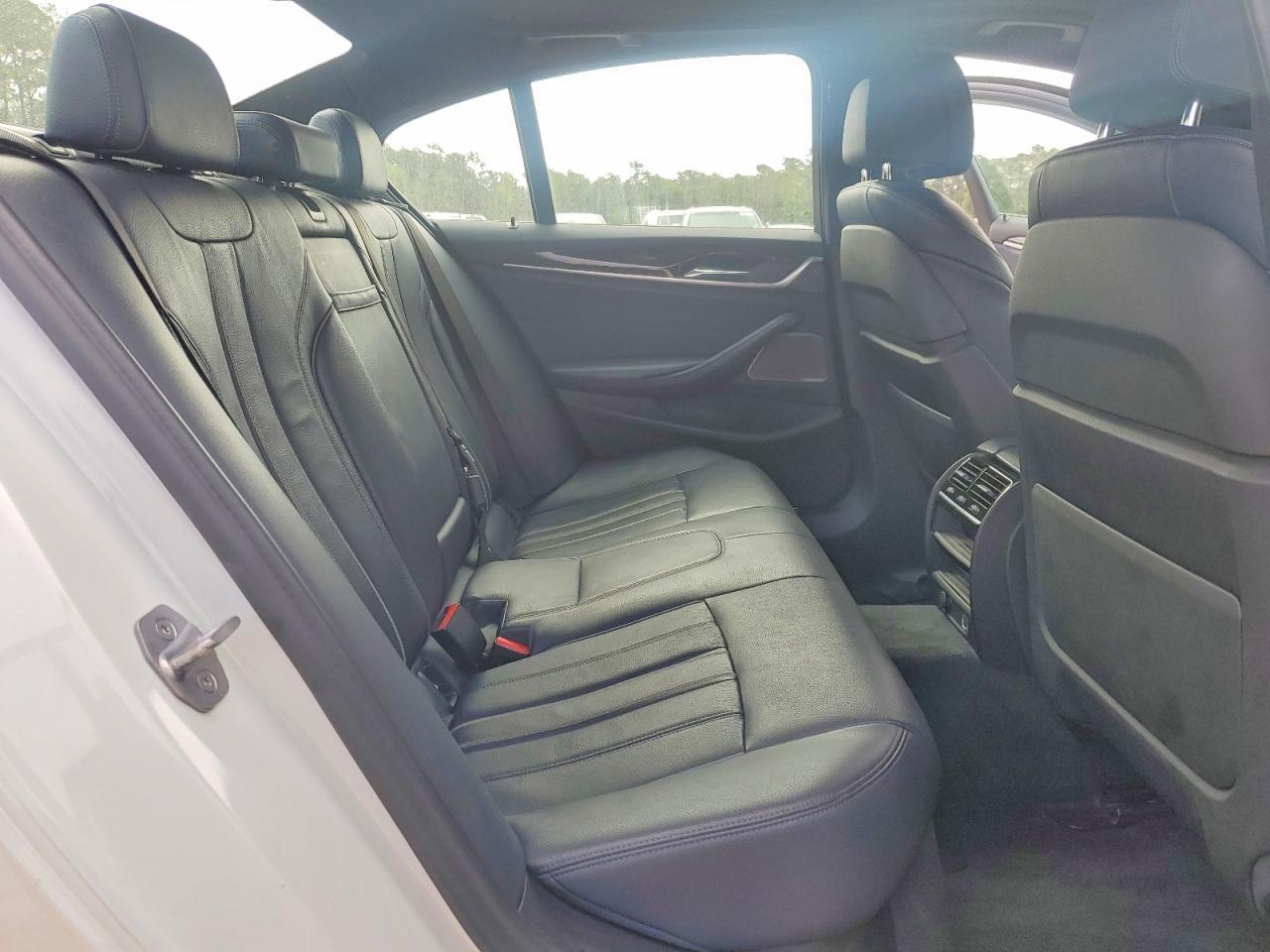 2019 BMW 540 Xi - zdjęcie 10