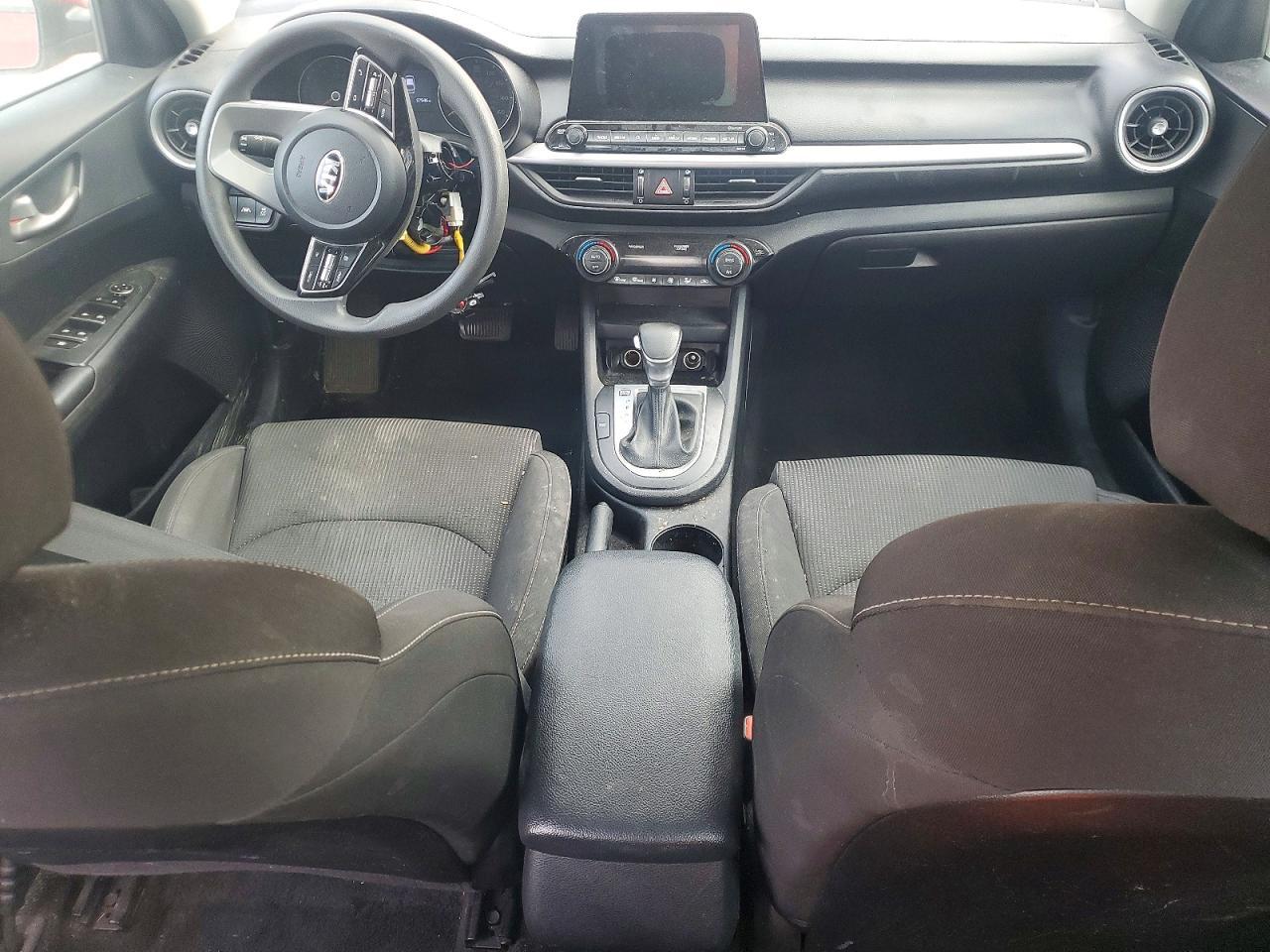 2019 Kia Forte Lxs - zdjęcie 8