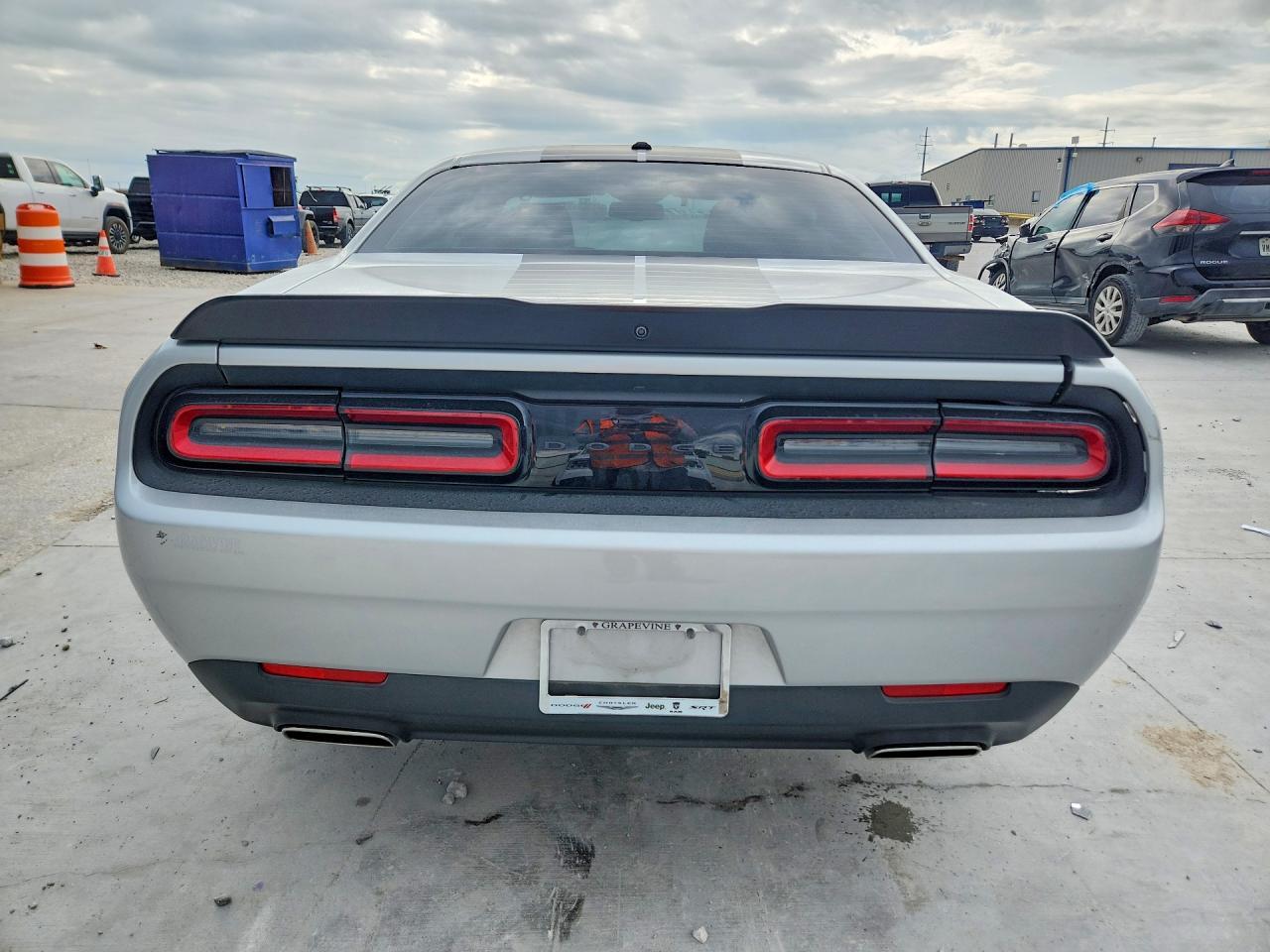 2023 Dodge Challenger Sxt - zdjęcie 6