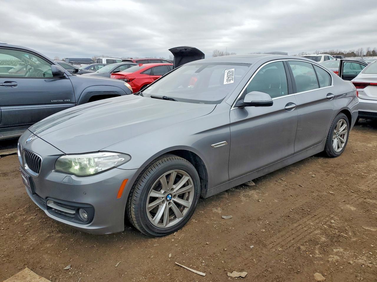 2016 BMW 528 Xi - zdjęcie główne