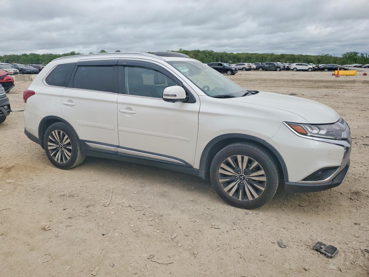 2019 Mitsubishi Outlander Se - zdjęcie 4
