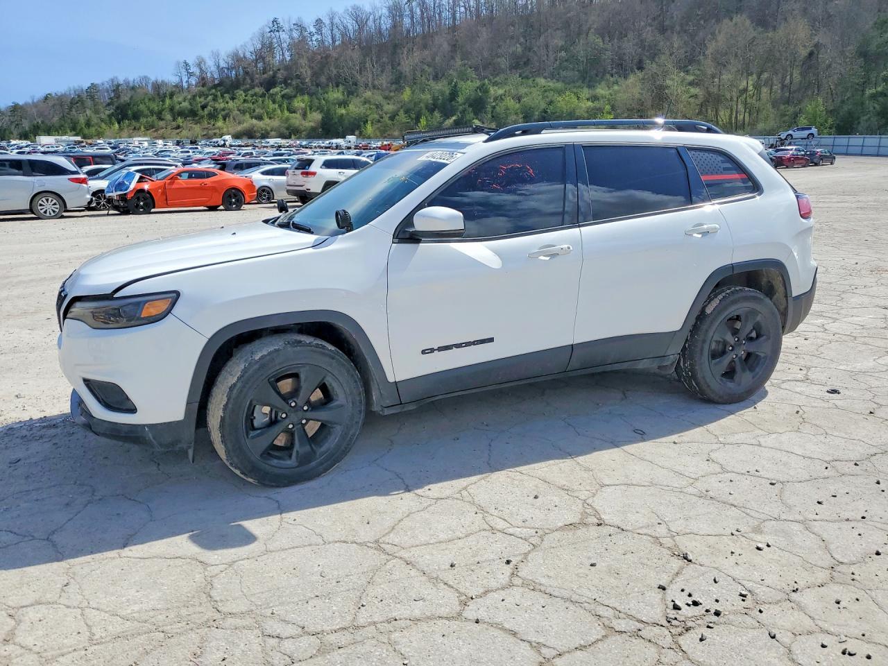 2020 Jeep Cherokee Latitude Plus - zdjęcie główne