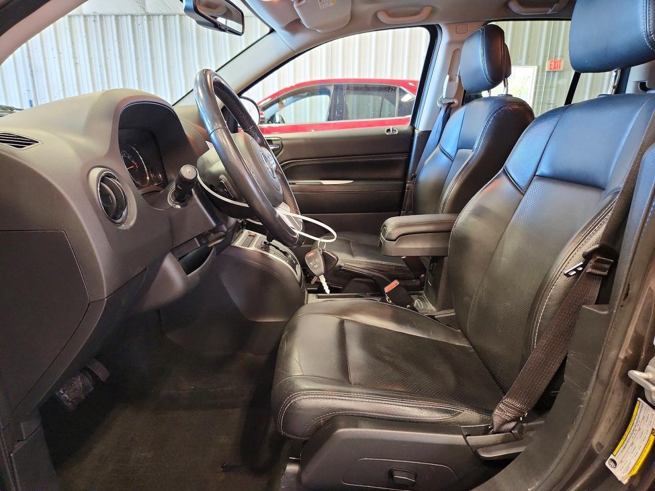 2016 Jeep Compass Latitude - zdjęcie 7