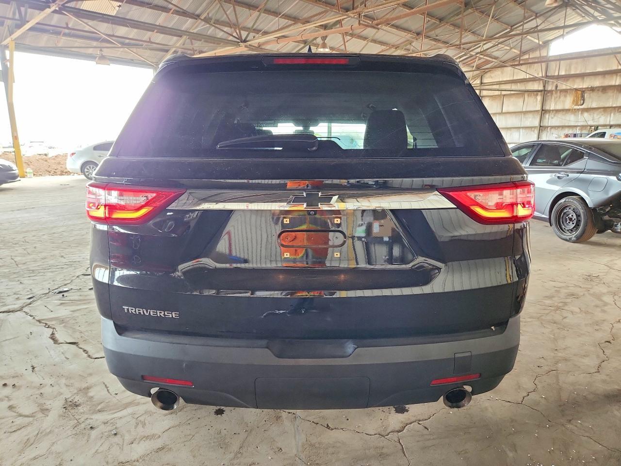 2021 Chevrolet Traverse Ls - zdjęcie 6