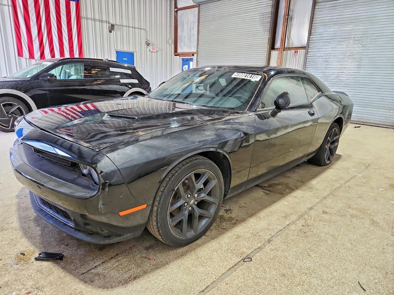 2021 Dodge Challenger Sxt - zdjęcie główne