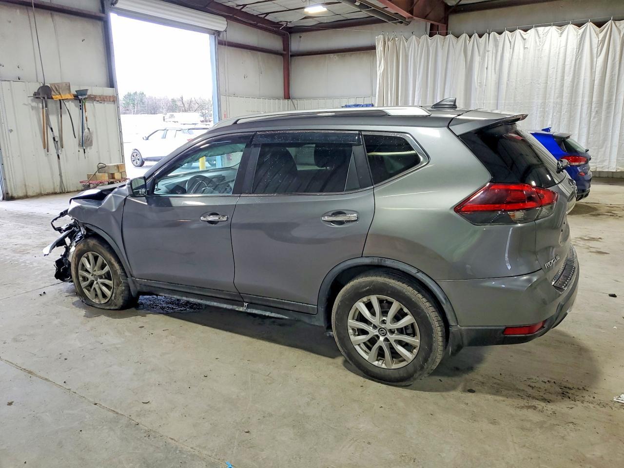 2018 Nissan Rogue Sv - zdjęcie 2