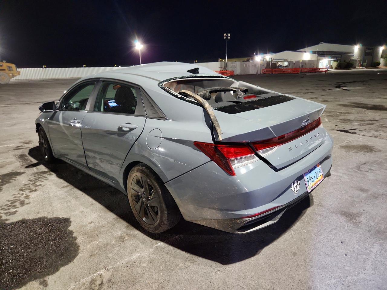 2022 Hyundai Elantra Sel - zdjęcie 2