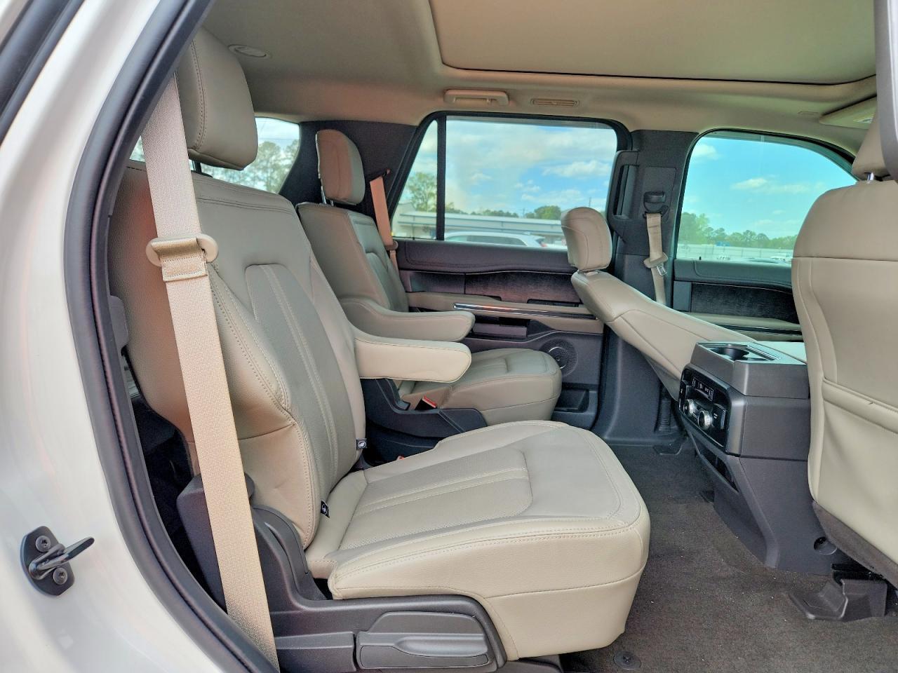 2020 Ford Expedition Limited - zdjęcie 11