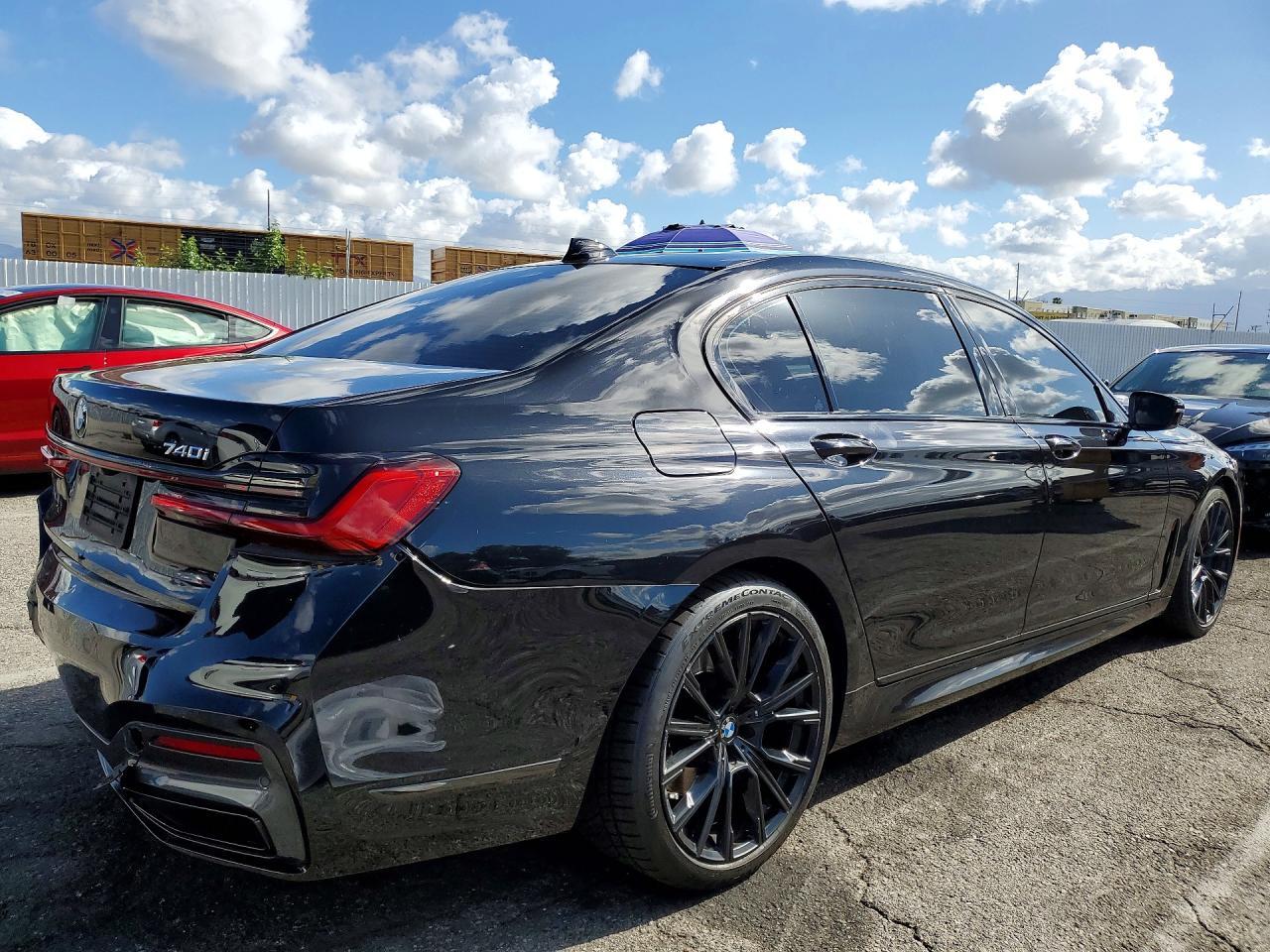 2021 BMW 740 I - zdjęcie 3