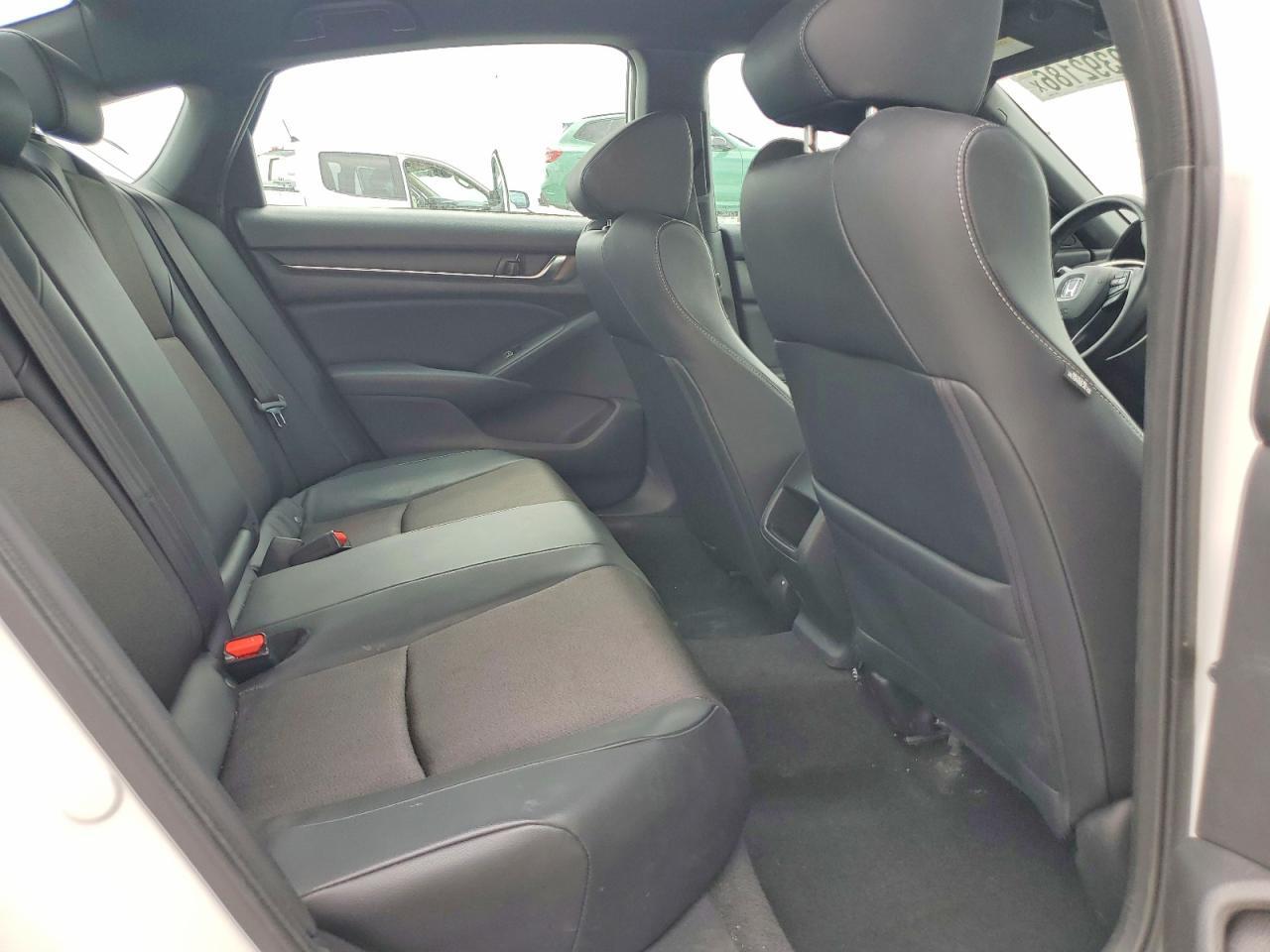 2018 Honda Accord Sport - zdjęcie 10