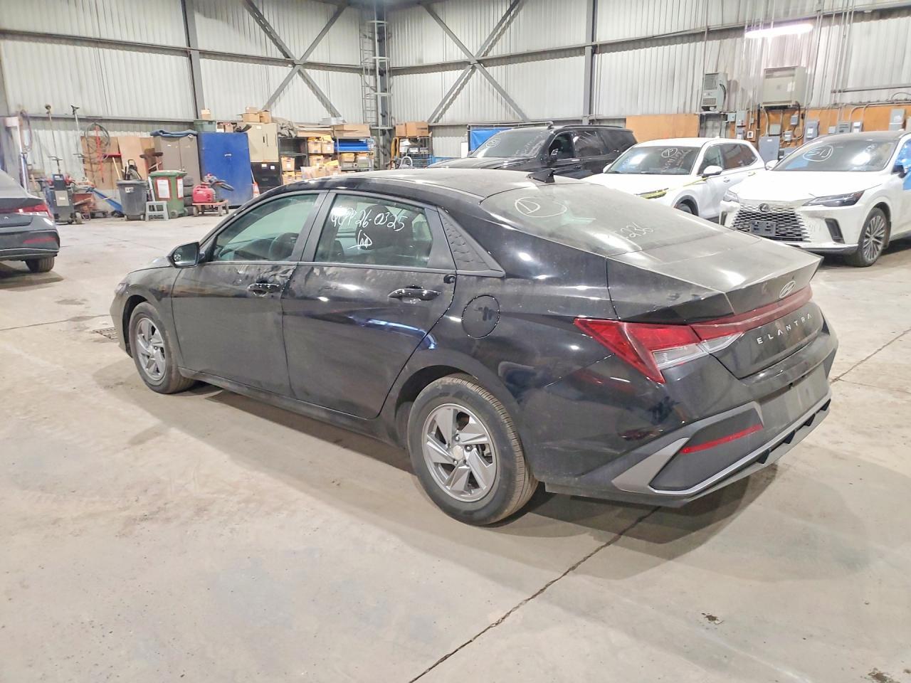 2024 Hyundai Elantra Sel - zdjęcie 2