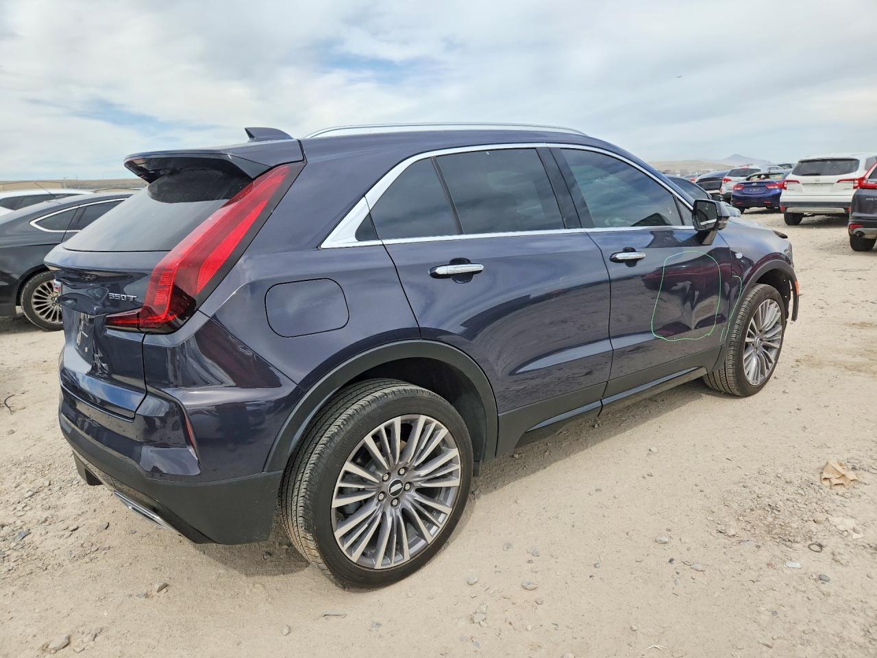 2024 Cadillac Xt4 Premium Luxury - zdjęcie 3