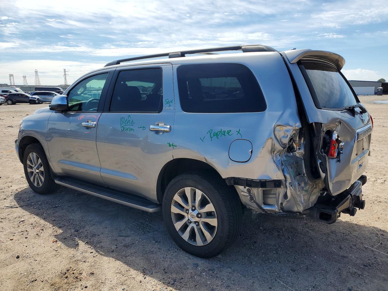 2017 Toyota Sequoia Limited - zdjęcie 2