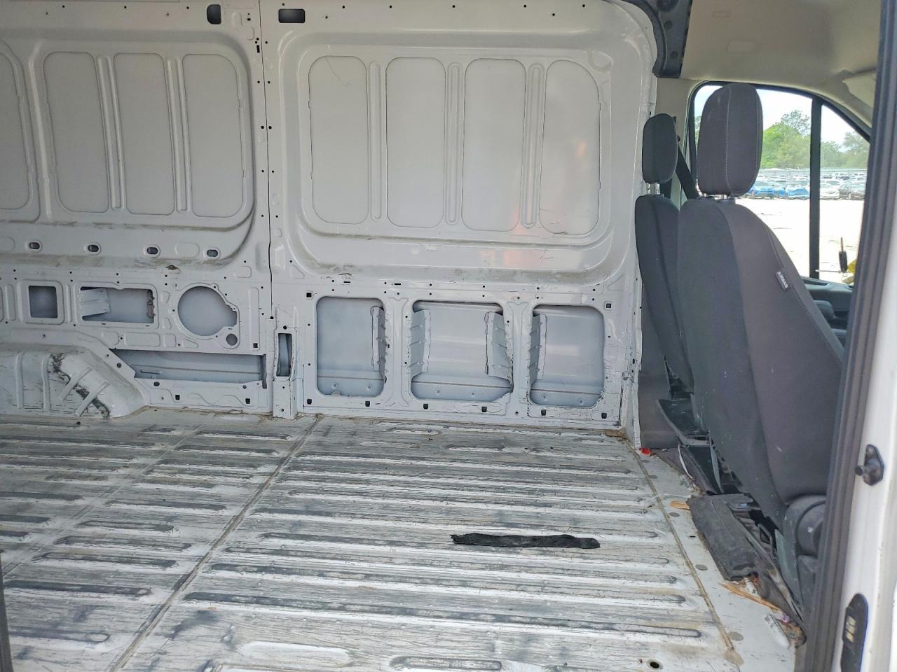 2023 Ford Transit T-250 - zdjęcie 11