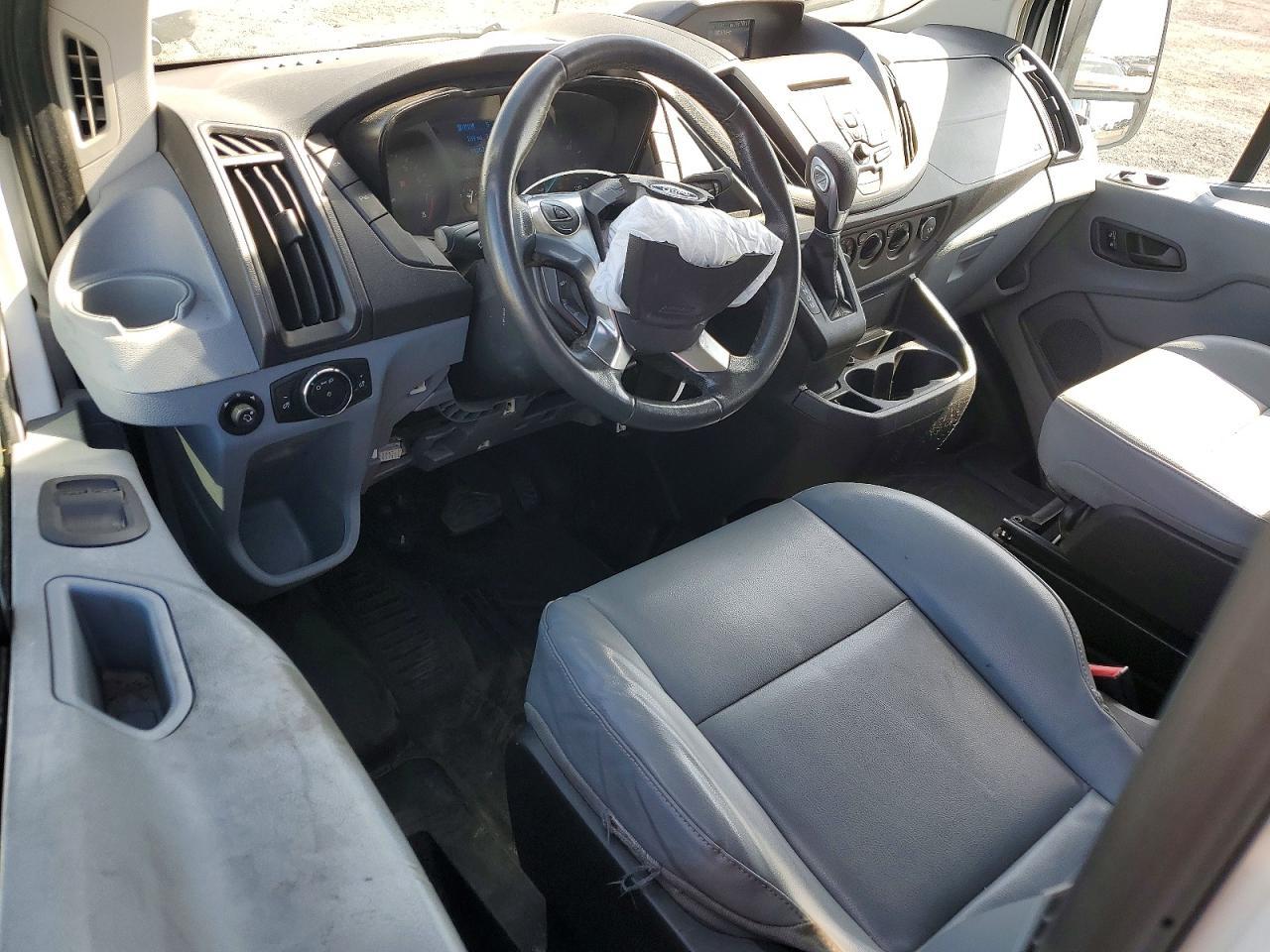 2015 Ford Transit T-250 - zdjęcie 8