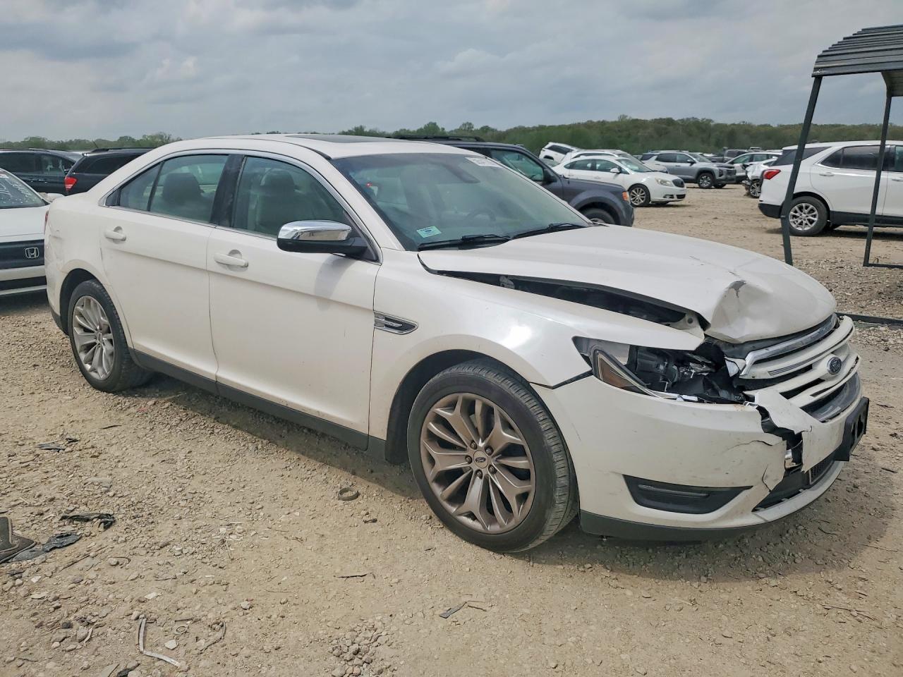 2019 Ford Taurus Limited - zdjęcie 4