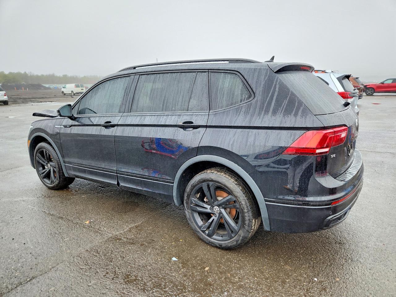 2024 Volkswagen Tiguan Se R-Line Black - zdjęcie 2