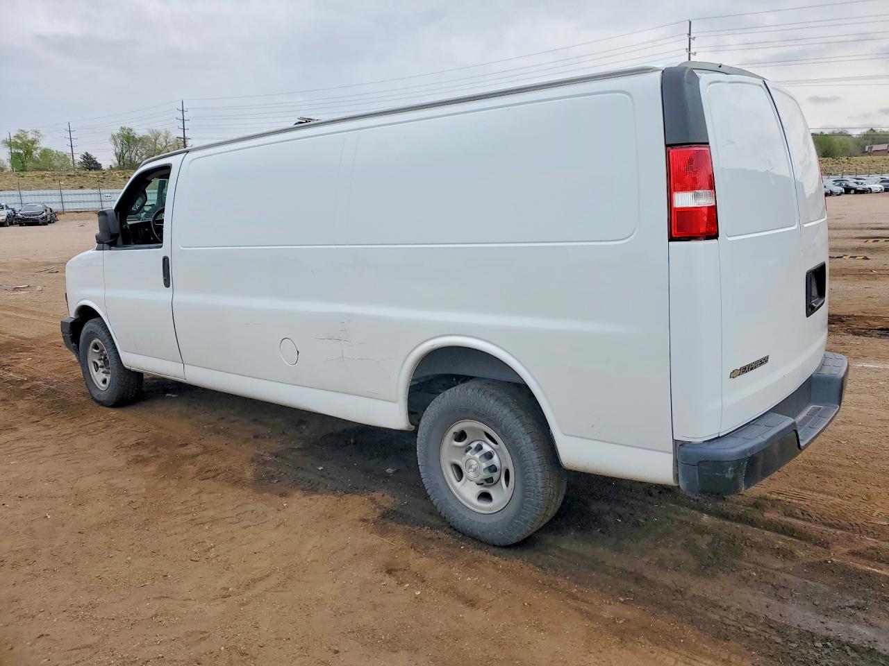 2018 Chevrolet Express G2500 4Lt - zdjęcie 2