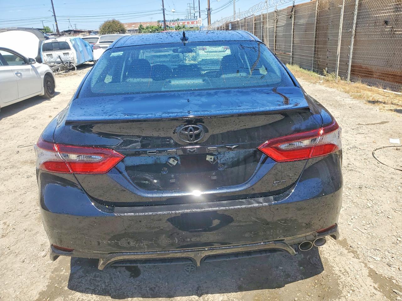 2024 Toyota Camry Se - zdjęcie 6