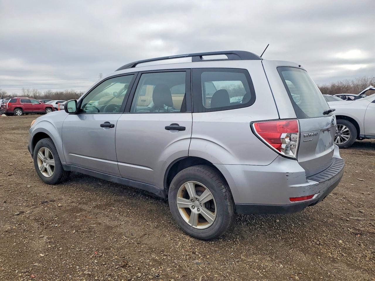 2013 Subaru Forester 2.5X - zdjęcie 2