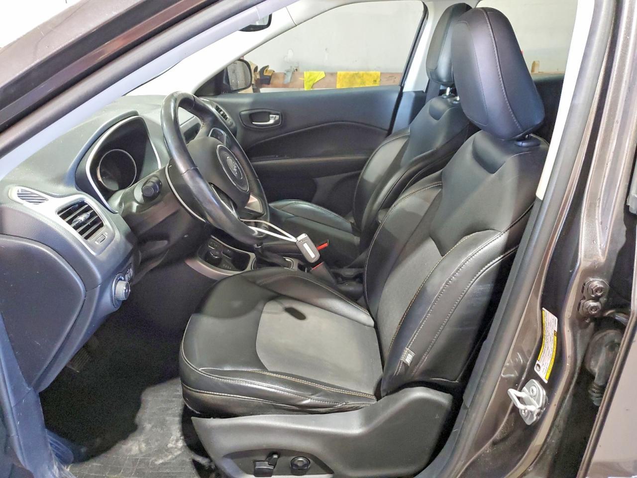 2018 Jeep Compass Latitude - zdjęcie 7