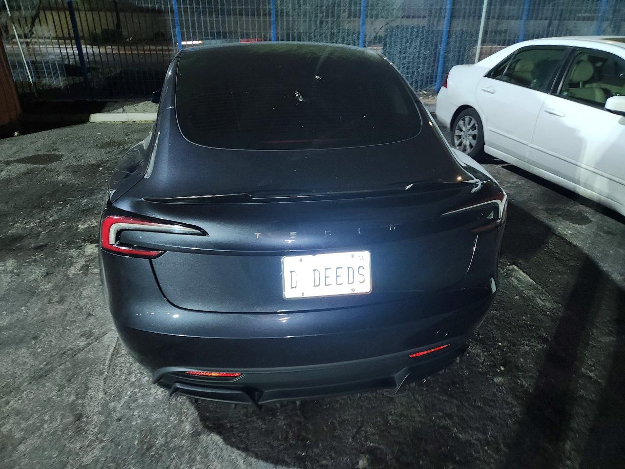 2024 Tesla Model 3 - zdjęcie 6