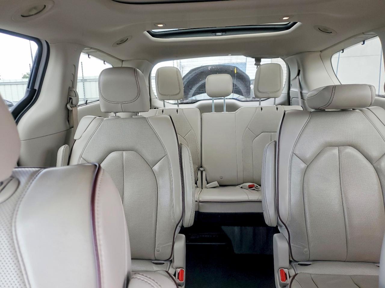 2020 Chrysler Pacifica Limited - zdjęcie 10
