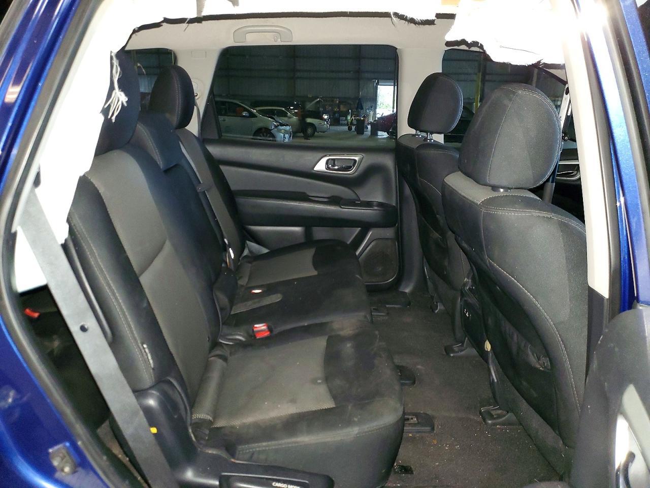 2020 Nissan Pathfinder Sv - zdjęcie 11