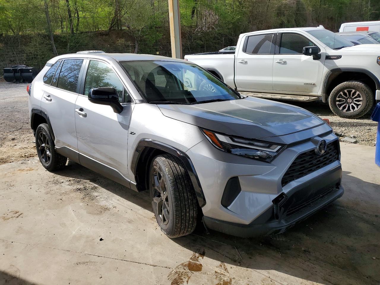 2025 Toyota Rav4 Le - zdjęcie 4