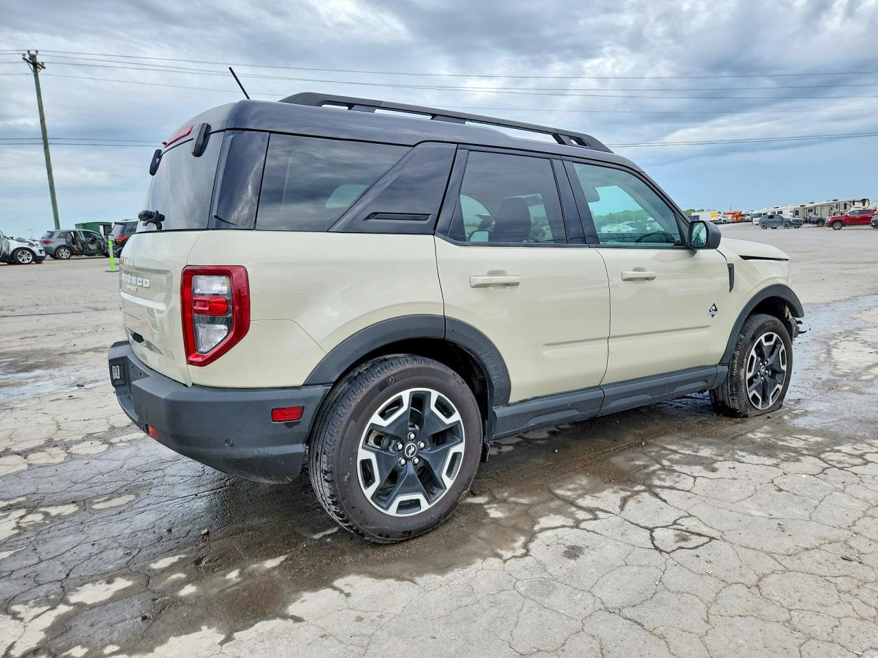 2024 Ford Bronco Sport Outer Banks - zdjęcie 3