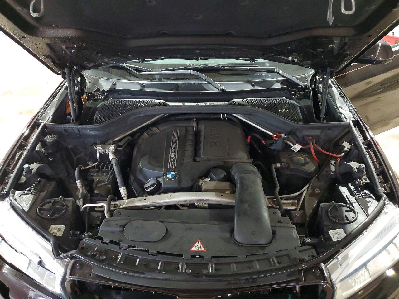 2015 BMW X5 xDrive35I - zdjęcie 12