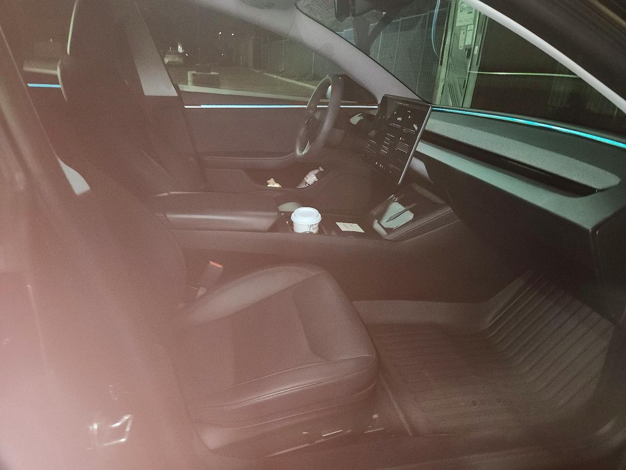 2024 Tesla Model 3 - zdjęcie 13