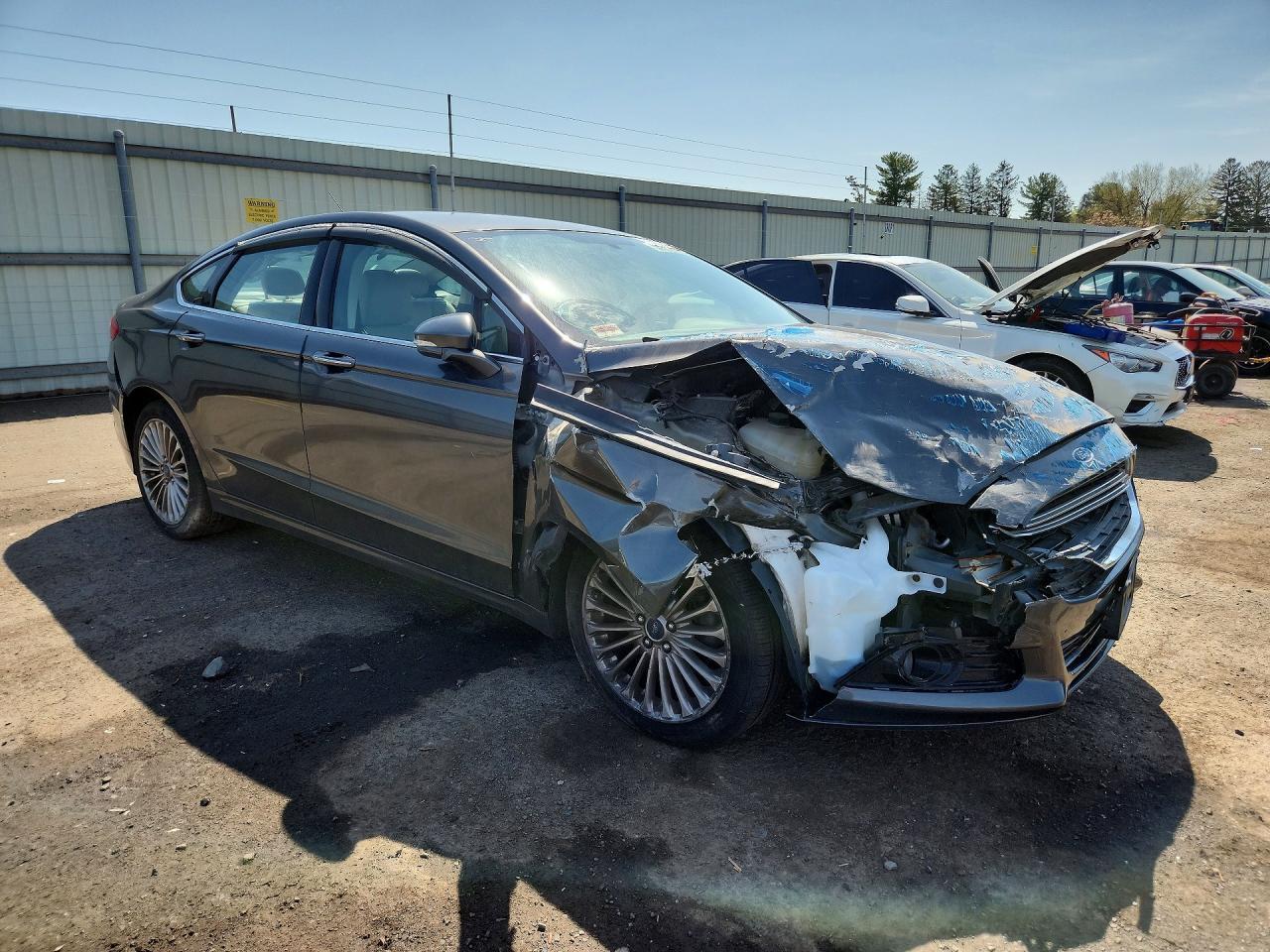 2015 Ford Fusion Titanium - zdjęcie 4