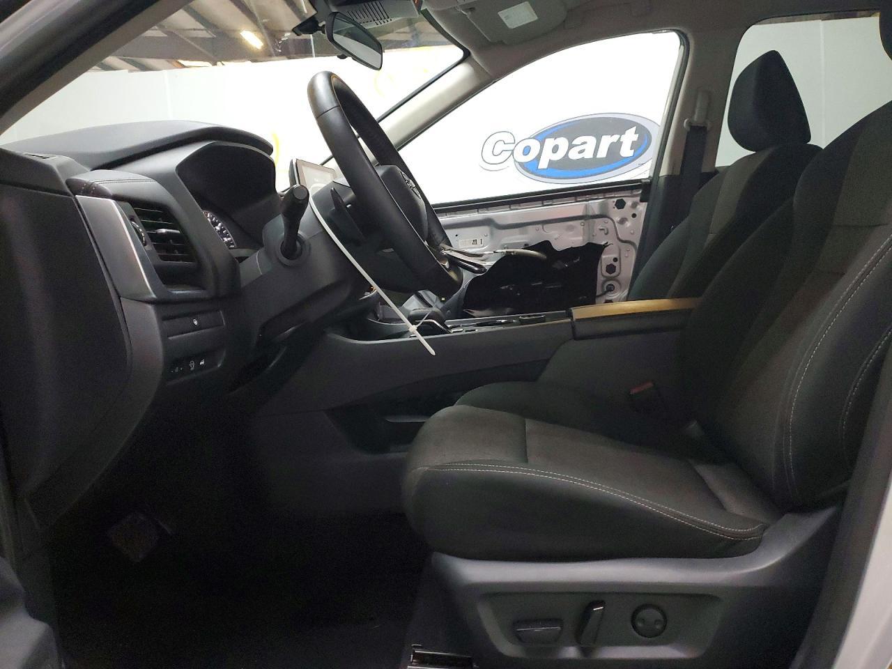 2025 Nissan Rogue Sv - zdjęcie 7