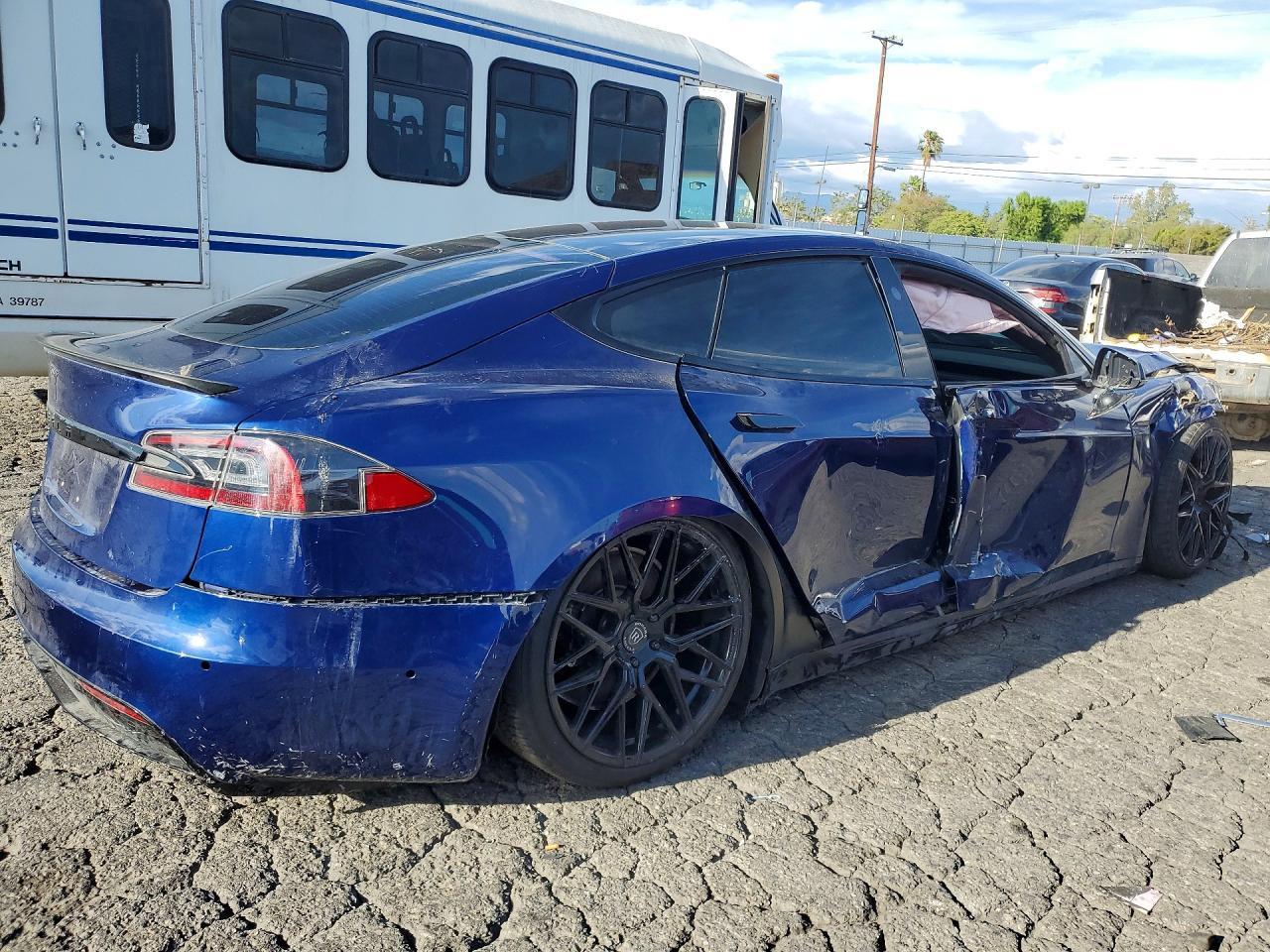 2021 Tesla Model S - zdjęcie 3