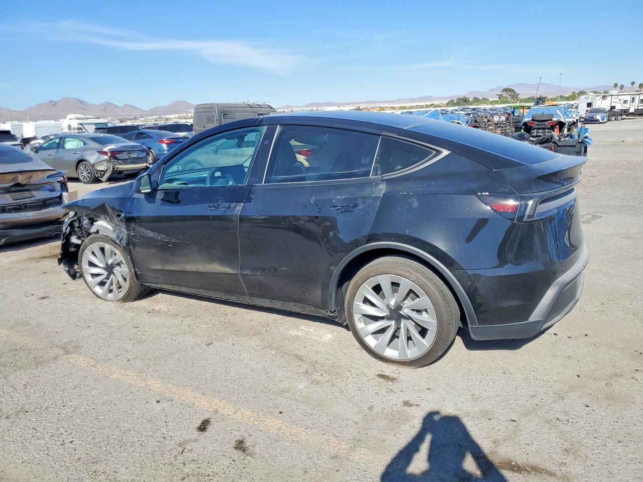 2026 Tesla Model Y - zdjęcie 2