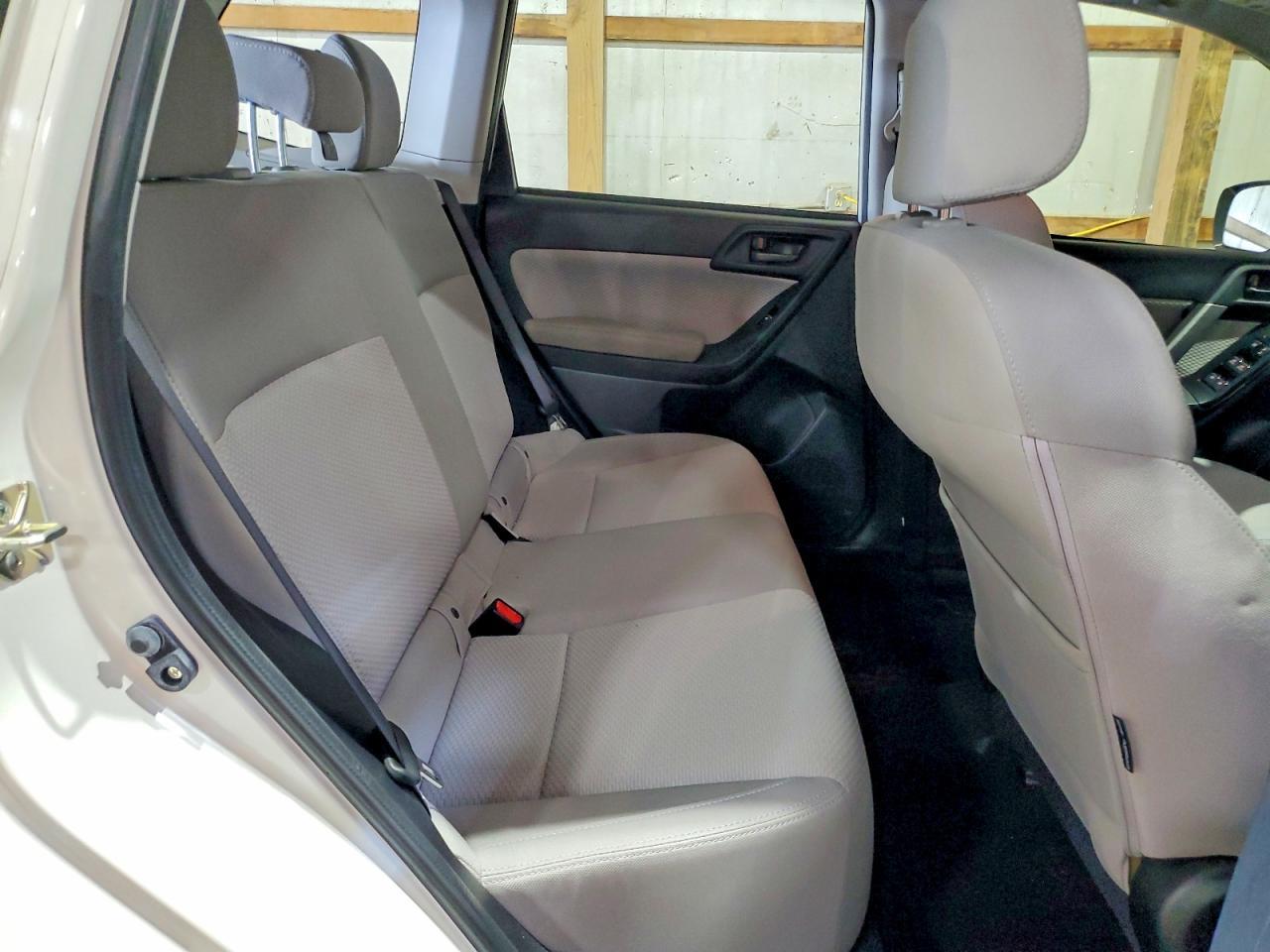 2017 Subaru Forester 2.5I - zdjęcie 11