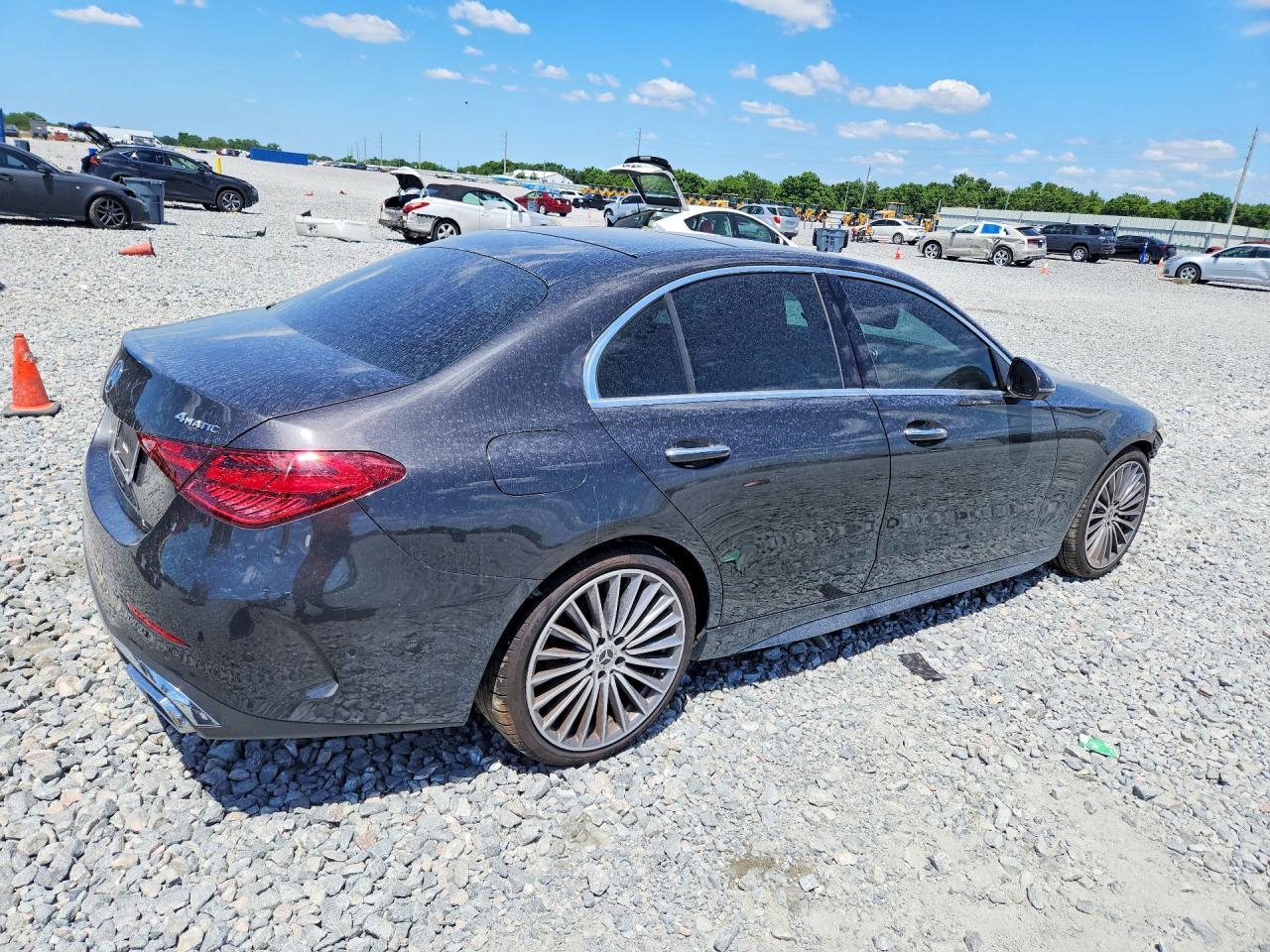 2022 Mercedes-Benz C 300 4Matic - zdjęcie 3