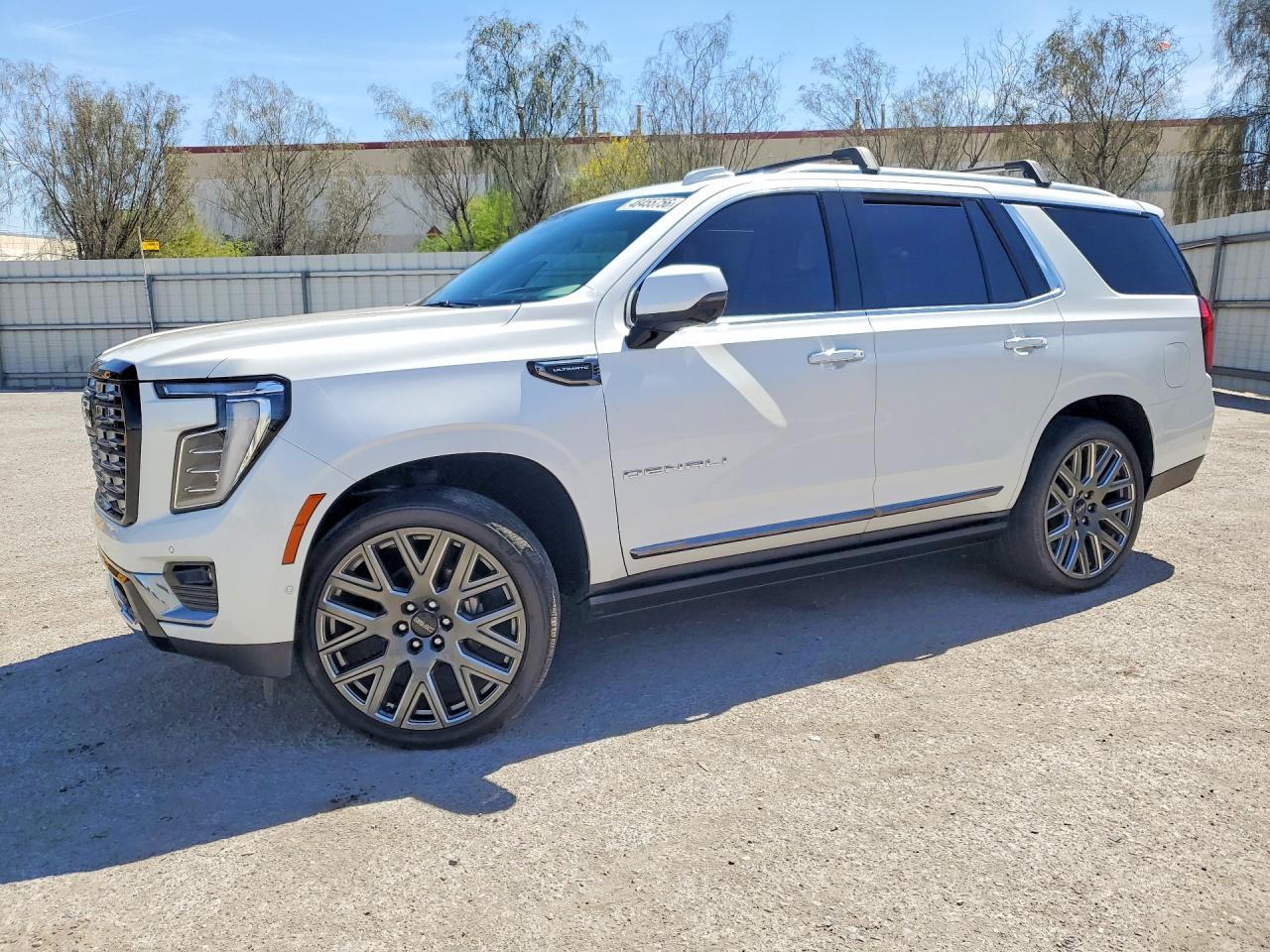 2025 GMC Yukon Denali Ultimate - zdjęcie główne