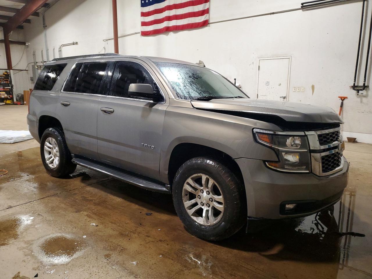 2017 Chevrolet Tahoe C1500 Lt - zdjęcie 4