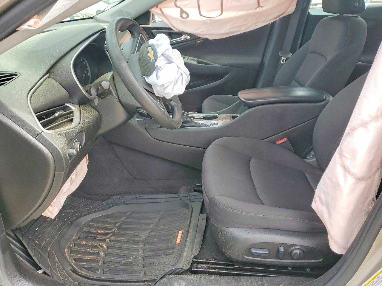 2022 Chevrolet Malibu Lt - zdjęcie 13