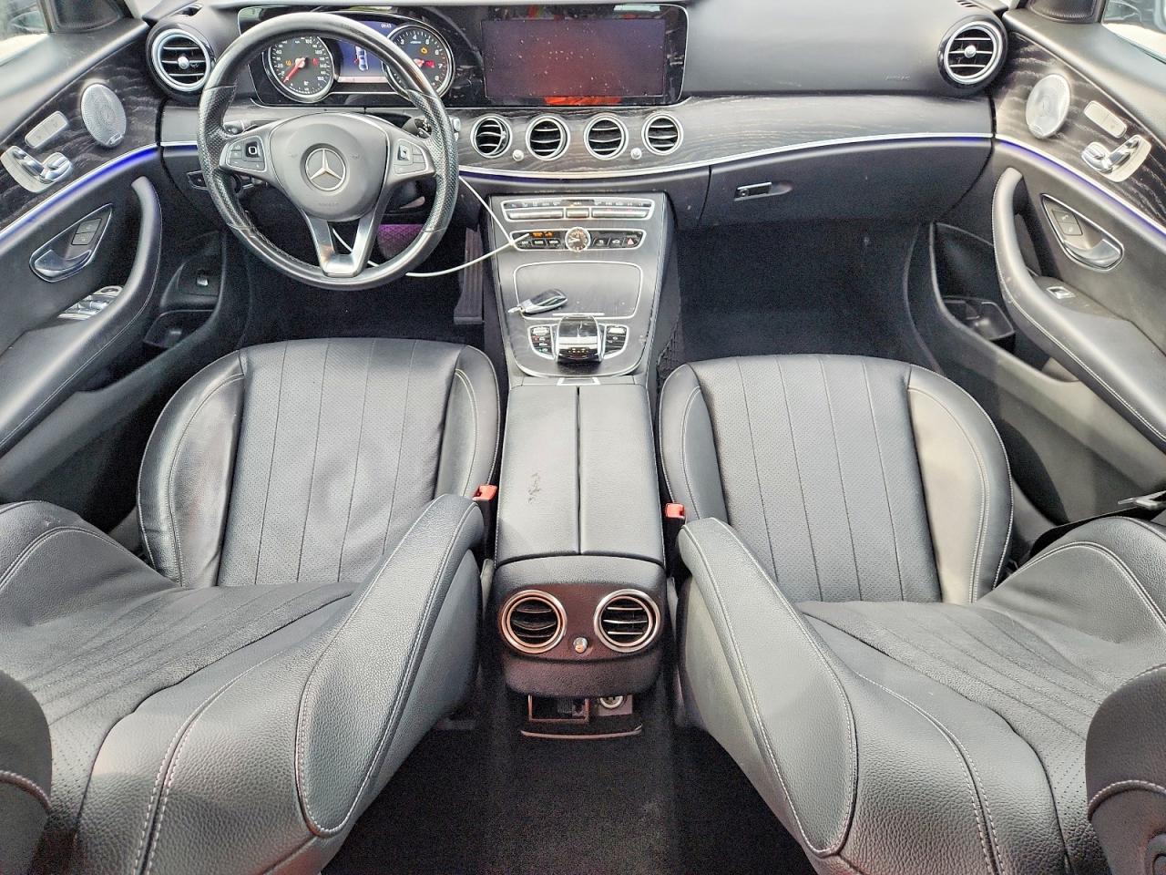 2018 Mercedes-Benz E 300 - zdjęcie 8