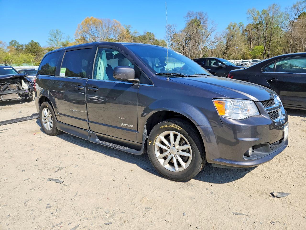 2019 Dodge Grand Caravan Sxt - zdjęcie 4
