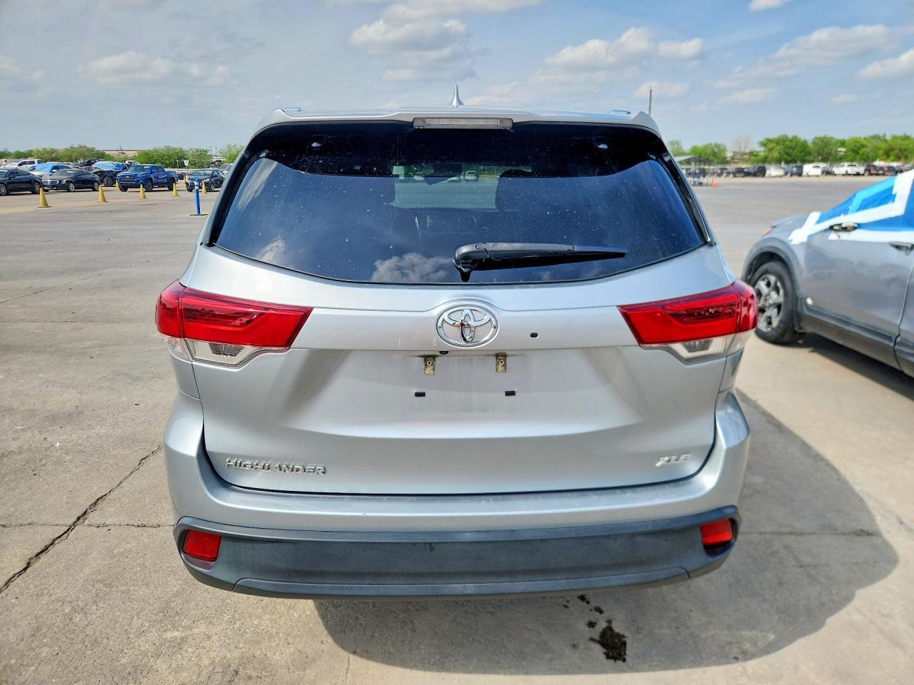 2019 Toyota Highlander Xle - zdjęcie 7