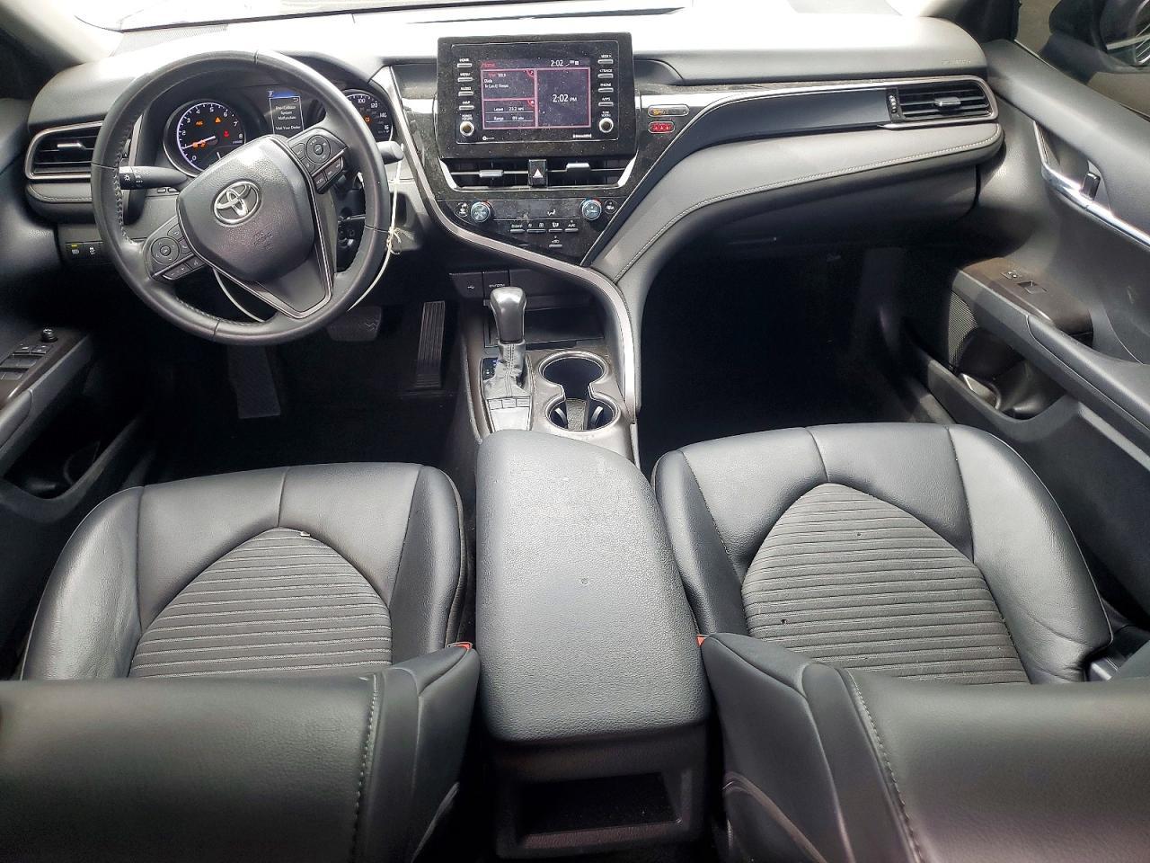 2024 Toyota Camry Se - zdjęcie 15