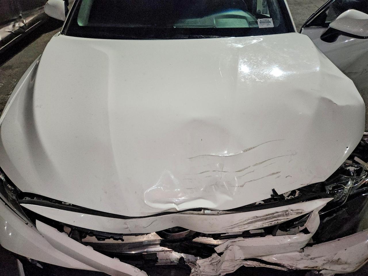 2018 Toyota Camry Le - zdjęcie 12