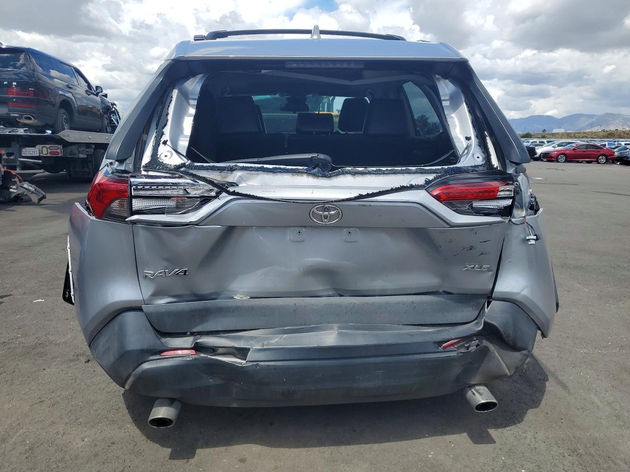 2021 Toyota Rav4 Xle Premium - zdjęcie 6